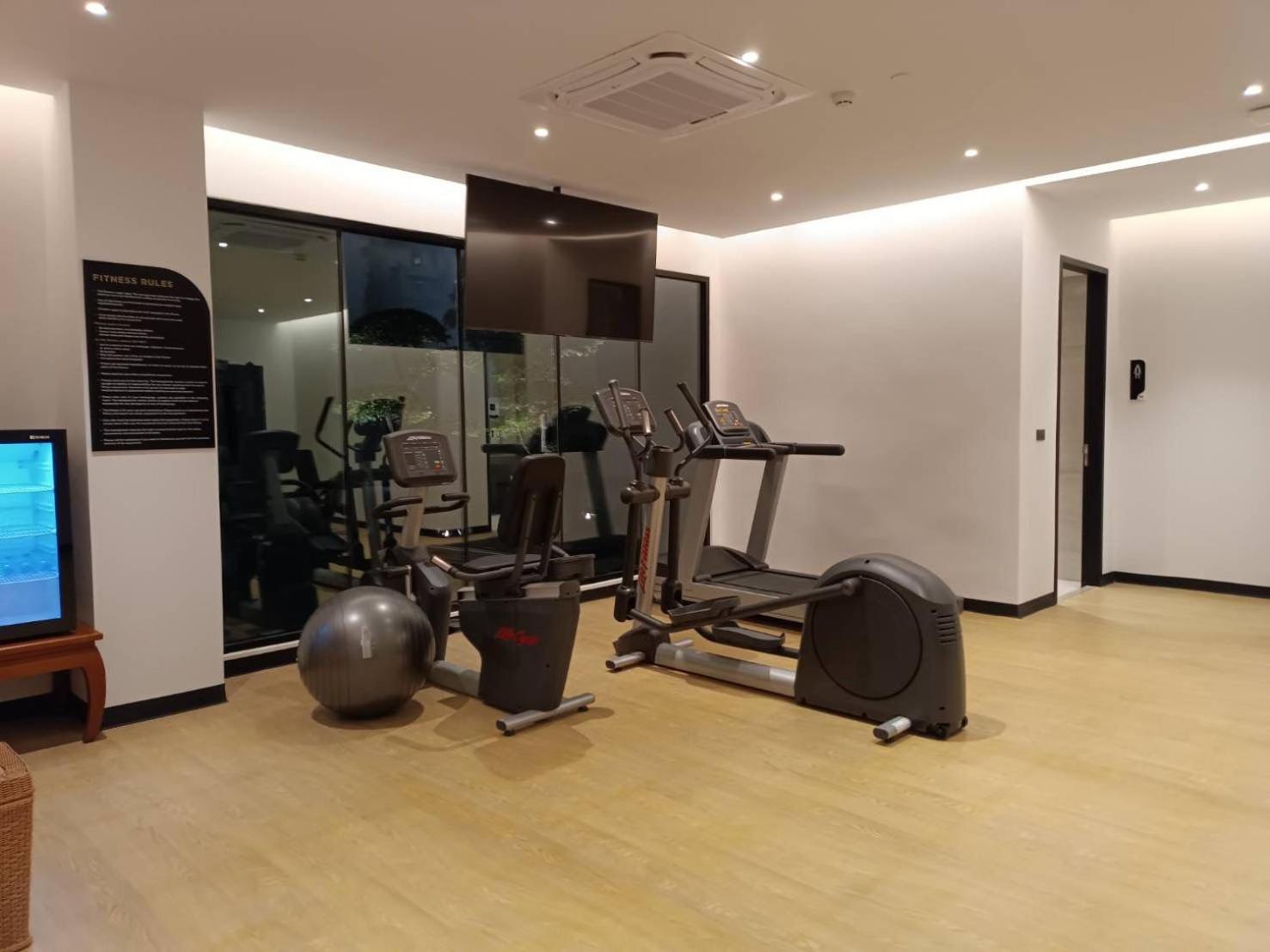Floral Court Hotel & Residence Sukhumvit 13 Bangkok Luaran gambar